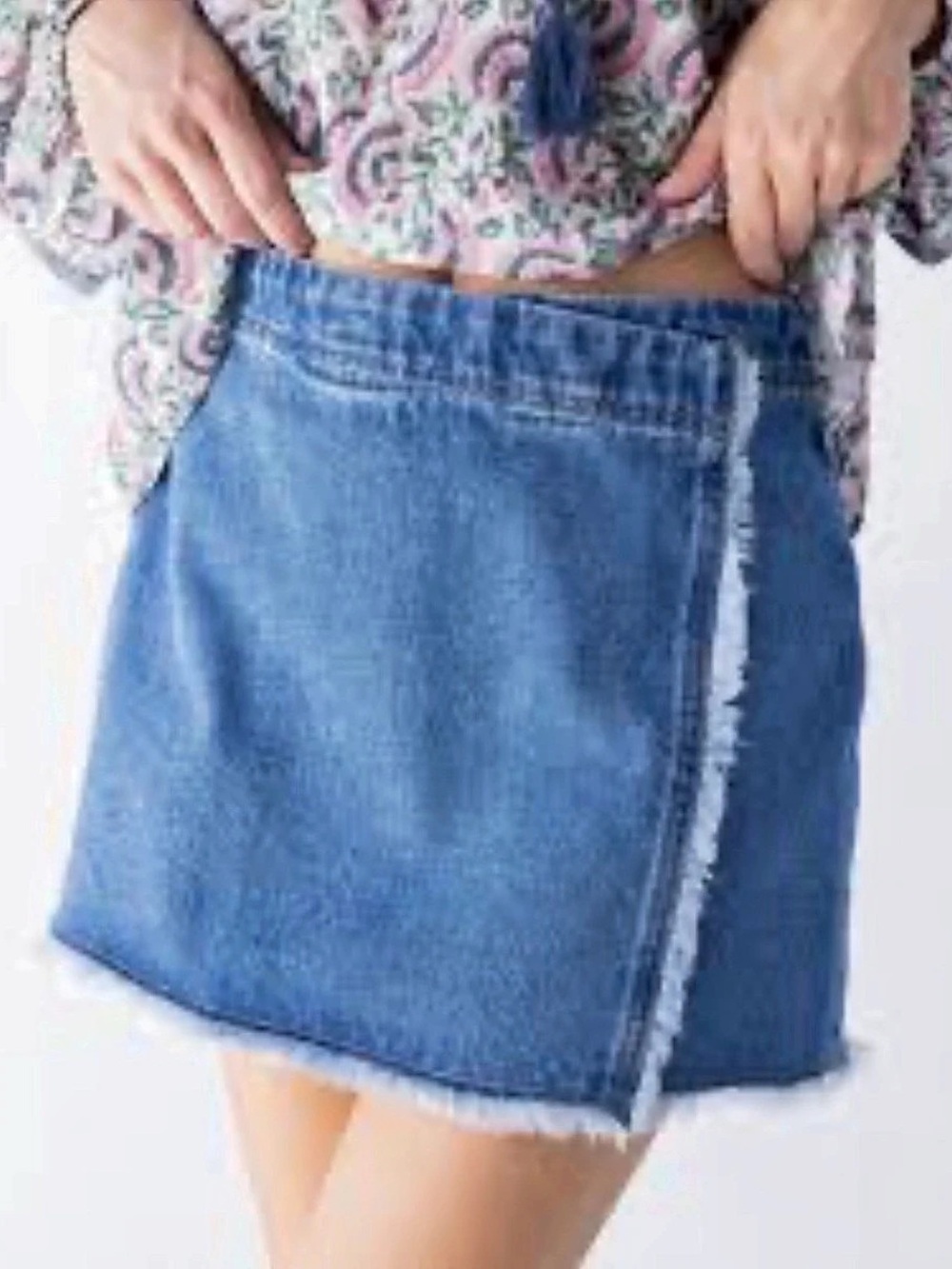 Natural Life Frayed Denim Mini Skirt Denim Jean Skirt in Blue Size Small NWT